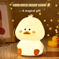 البطة المضيئة بخدود حمراء