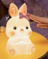 أرنب لطيف مضيء