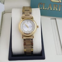 ساعة نسائية موديل Versace ذهبي