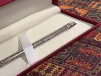 قلم مشجر نحيف