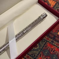 قلم مشجر نحيف