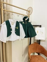 تيوراخضر لليوم الوطني مكون من 4 قطع تنورة وبلوزة و...