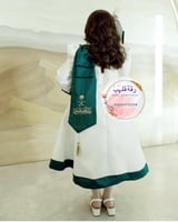 فستان اليوم الوطني مع وشاح تطريز بالأسم شامل اكسسو...