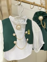 تيوراخضر لليوم الوطني مكون من 4 قطع تنورة وبلوزة و...