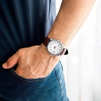 كاسيو انالوج جلد ميناء ابيض