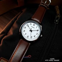 كاسيو انالوج جلد ميناء ابيض