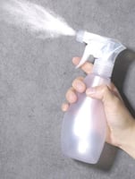 عبوة رذاذ فارغة