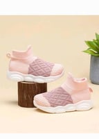 حذاء رياضي للبنات