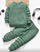 طقم ولادي بأكمام طويلة وبنطلون جوجر