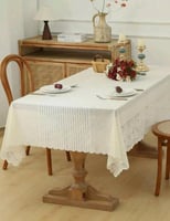 مفرش طاولة بقماش زخرفي - اللون / البيج