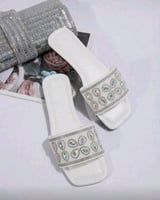 صندل نسائي جذاب