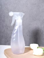 عبوة رذاذ فارغة