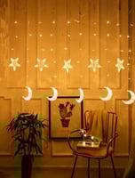 إضاءة ستارة بأشكال نجوم وهلال باضاءة صفراء