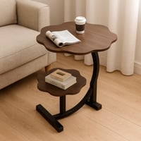 طاولة جانبية خشبية بطابقين مموجة وبإطار مقوس أنيق...