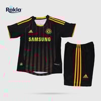 طقم تشيلسي أعمار صغيرة