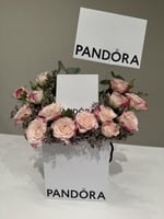 باندورا سلسال مع ورد