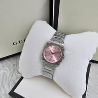 ساعة قوتشي النسائية