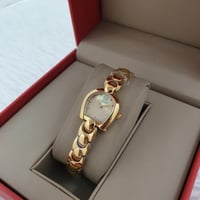 ساعة اقنر النسائية