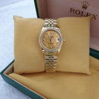 ساعة رولكس النسائية