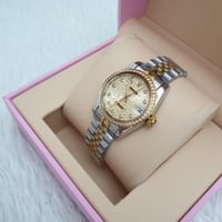 ساعة رولكس النسائية