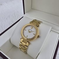 ساعة فرزاتشي النسائية