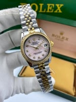 ساعة رولكس النسائية