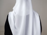 طرحة ربط (بيضاء)