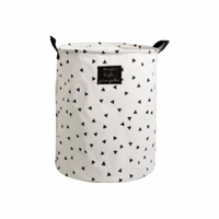 سلة غسيل مثلثات بلون أسود