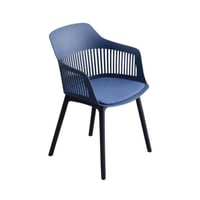 كرسي بلاستيك