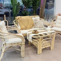 طقم جلسه خيزران خارجيه لــ4 أشخاص