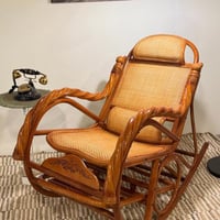 كرسي هزاز – بامبو طبيعي مع مساج للقدم