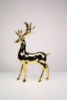 تحفه غزال ذهبي واقف