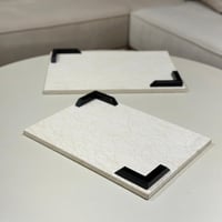 صينية تقديم بطبقة جلد