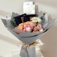 باقة ورد واظرف قهوة