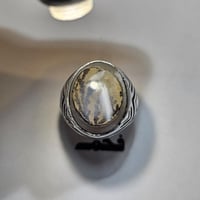 خاتم مطلي فضه حجر عقيق مقاس الخاتم 10.5 امريكي