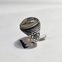 خاتم مطلي فضه حجر عقيق مقاس الخاتم 10 امريكي