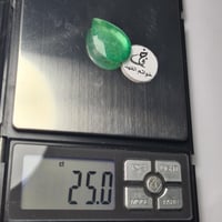 حجر زمرد حجم مميز جدا وزن ومقاس الحجر بالصور