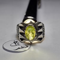 خاتم فضه تصميم فخم حجر زبرجد طبيعي فاخر