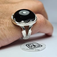 خاتم فضه فخم بحجر كهرمان سومطري طبيعي اسود نادر بط...