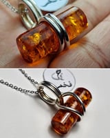 قلادة فضه حجر كهرمان عطش طبيعي حجر فاخر