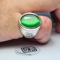 خاتم فضه مميز بحجر عين الهر الأخضر النادر