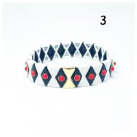 اساور كاندي