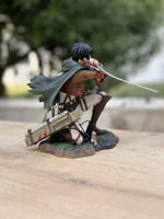 فيقر ليفاي آكرمان انمي هجوم العمالقة