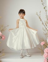 فستان حفله أنثوي بظهر مكشوف