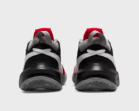 حذاء رياضي من نايك size-37.5-EU