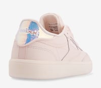 حذاء كلوب سي85 للنساء من ريبوك size-38.5 EU