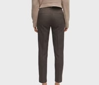 بنطال رسمي بقصة ضيقة للنساء من مانجو size-38 EU