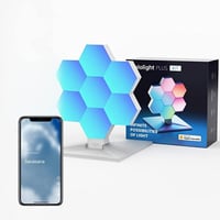 يعمل مصباح إضاءة هيكساغون من لايف سمارت عبر ابل هو...