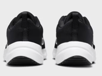 حذاء من نايك للنساء size-38.5-EU