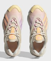 حذاء للنساء من اديداس size-37.1/3-EU